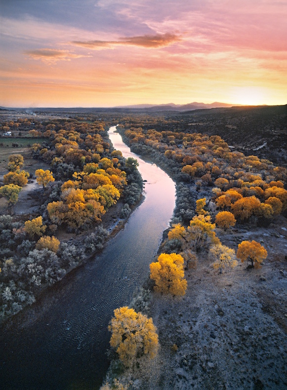 Pink clouds &amp; Rio Grande pc Adriel Heisey 581px